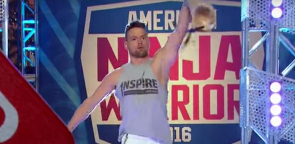 Former WWE and TNA star Zach Gowen does America Ninja Warrior ...